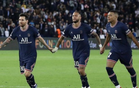 博格巴成为法甲最大牌球星，他的到来改变了联赛形象