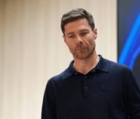 皇马主帅还没过关!2天后西甲非胜不可,输球或走人,2巨星能救他