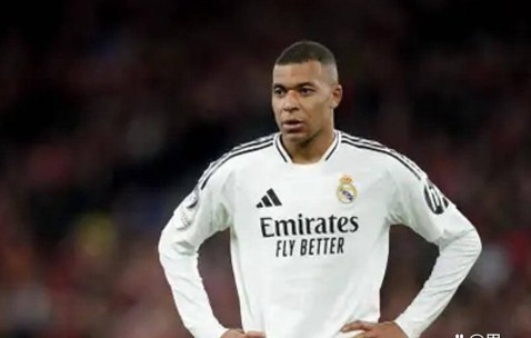 姆巴佩迈向个人荣誉之路