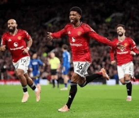 7000万“捡漏”稳了?22岁兽腰空降梦剧场,曼联中场这盘棋要活