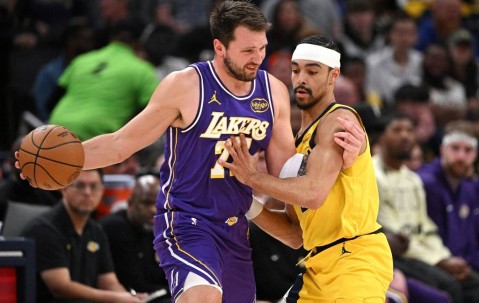 东契奇43+6+7詹姆斯23+9+9 里夫斯25分湖人战胜步行者