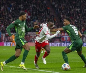 随着莱比锡2-2，奥格斯堡1-0，德甲最新积分榜出炉