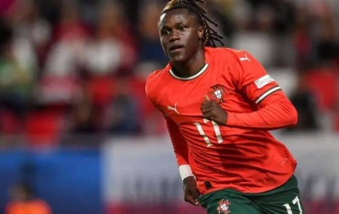 降维打击！欧冠黑马3-0完胜葡超豪门，穆里尼奥看到了争冠曙光