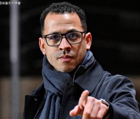 英超主帅真难当！三人拿下月最佳后下课，新科欧联冠军也想换帅