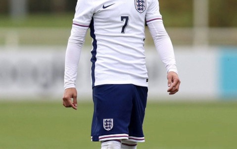 曼联阻止青训新福登过早首秀！担心重蹈青木覆辙，目前不适合登场